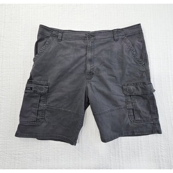Wrangler Relaxed Fit Cargo Shorts Men's 42 Grey 7 Pockets 9" Inseam Utility EUC - Picture 1 of 13